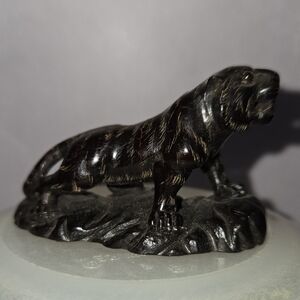 Vintage Japanese Carved Wood Netsuke Tiger